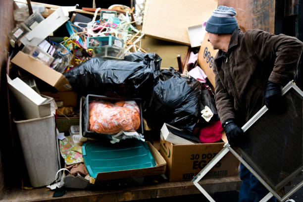 Best Estate Cleanout  in Lynwood, CA